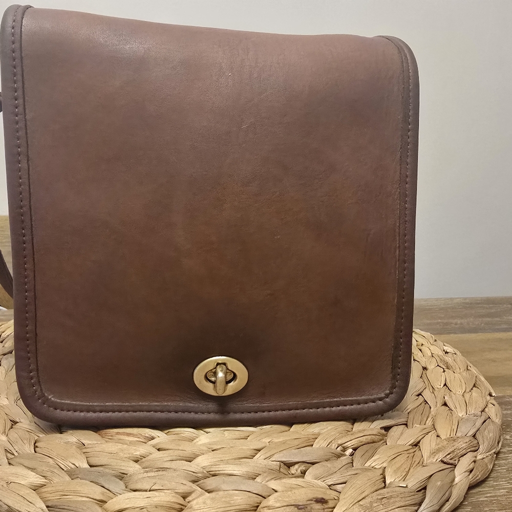 Vintage 1999 Coach Crossbody #9620